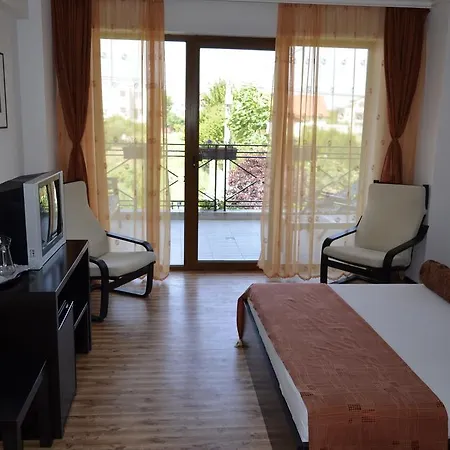 Pensión Trident Costinesti