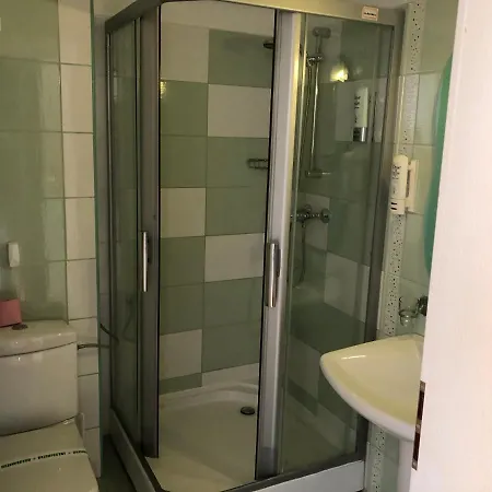 Trident 4* קוסטינסטי