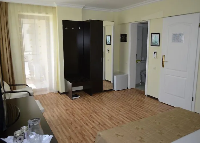 Guest house Trident 4*