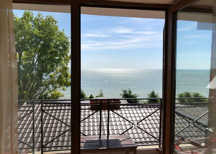 Guest house Trident 4*